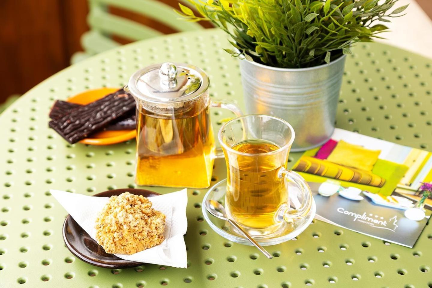 Hotel Compliment Tryavna Esterno foto
