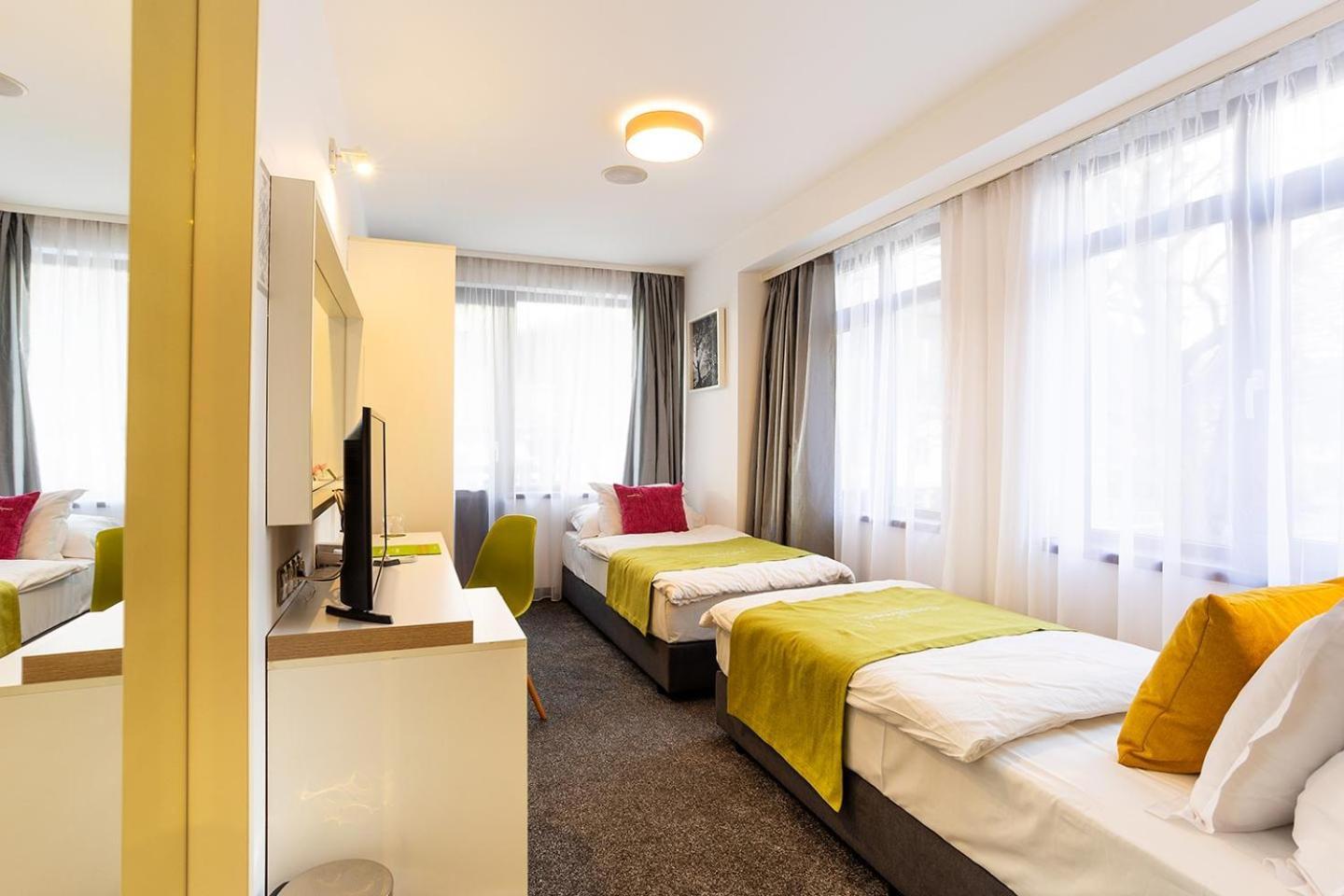 Hotel Compliment Tryavna Esterno foto