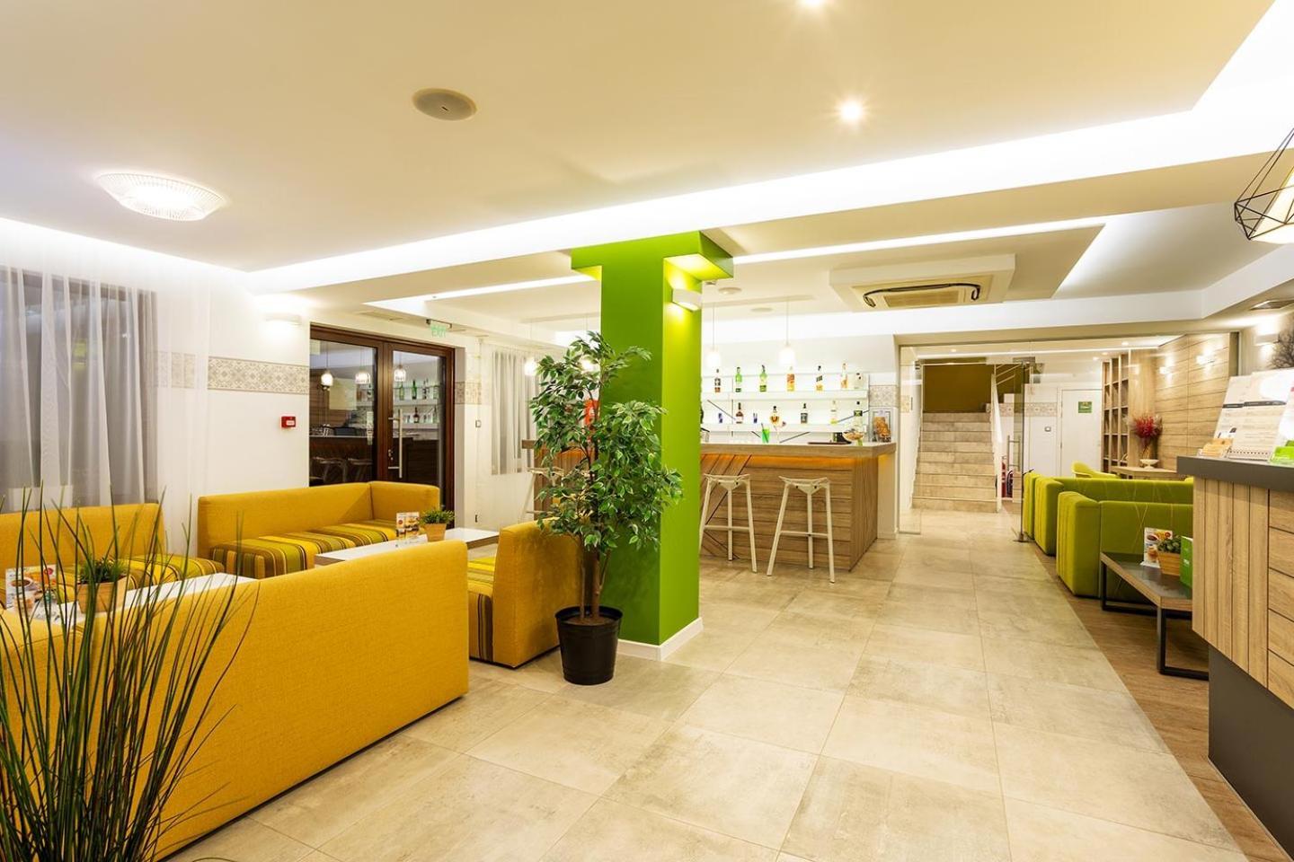 Hotel Compliment Tryavna Esterno foto