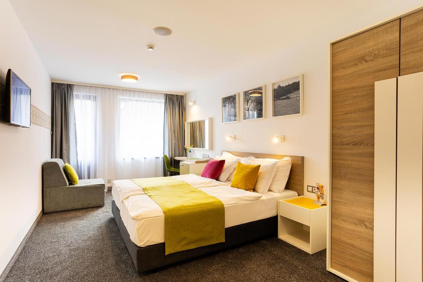 Hotel Compliment Tryavna Esterno foto