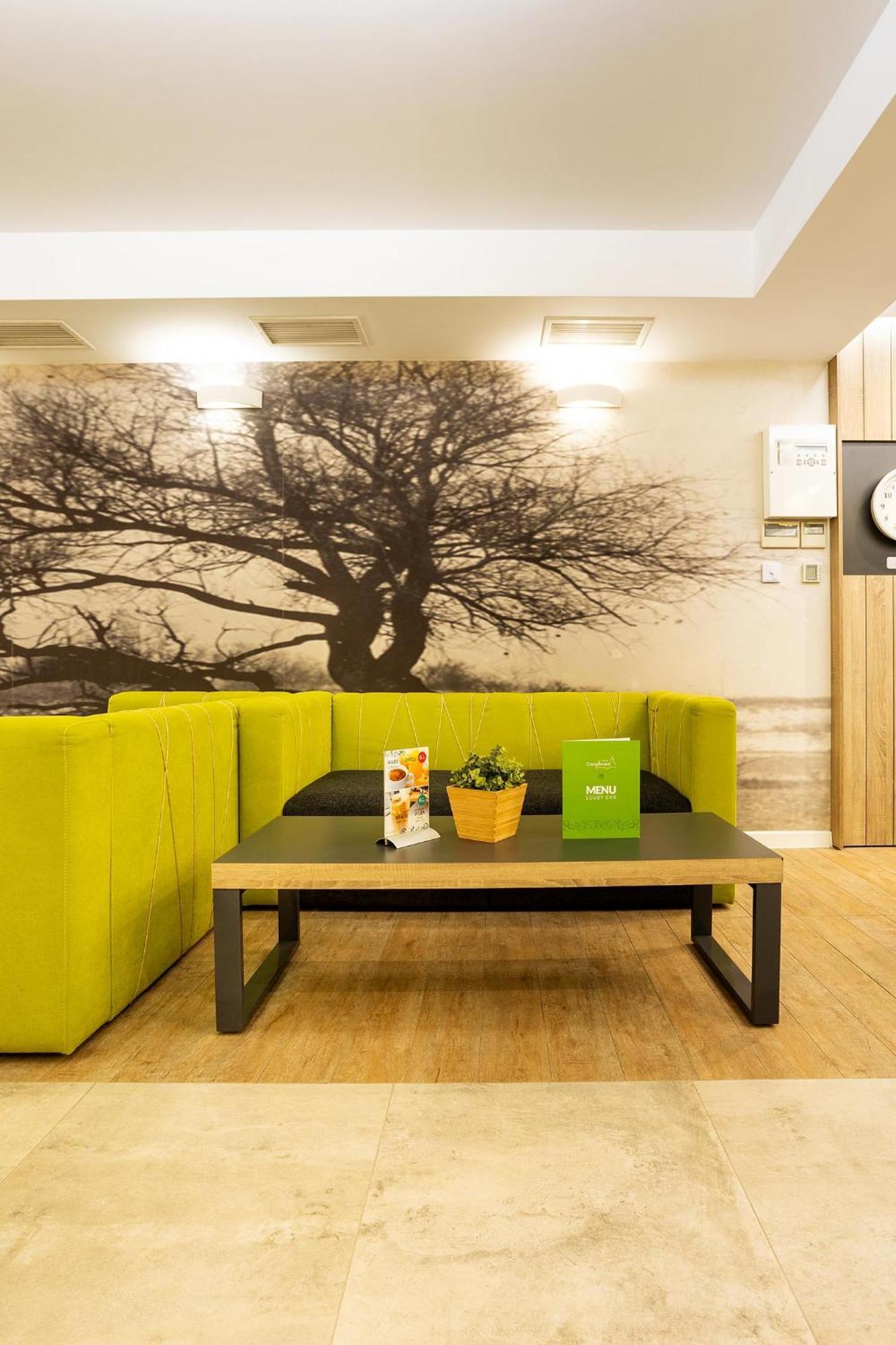 Hotel Compliment Tryavna Esterno foto