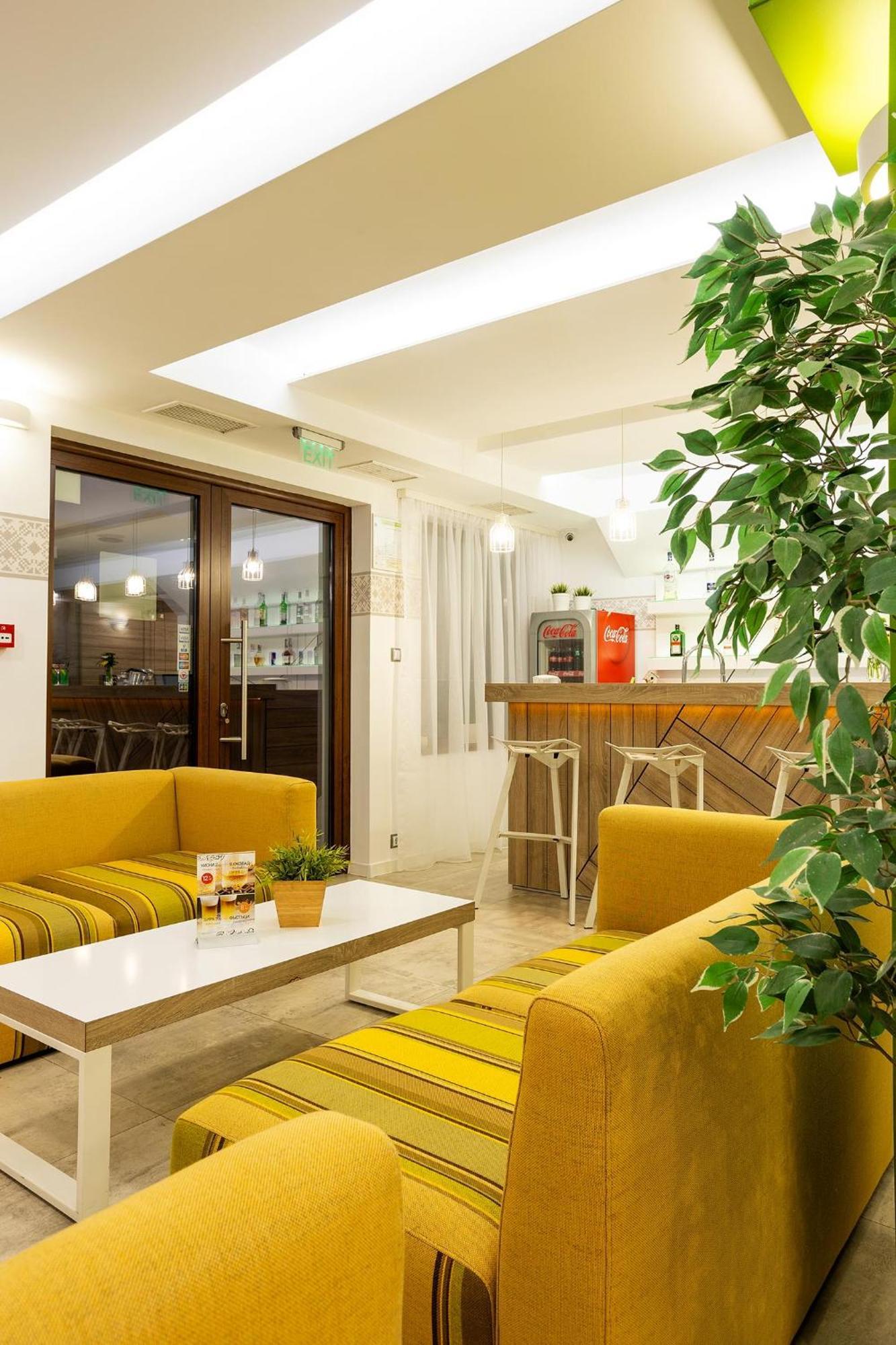 Hotel Compliment Tryavna Esterno foto