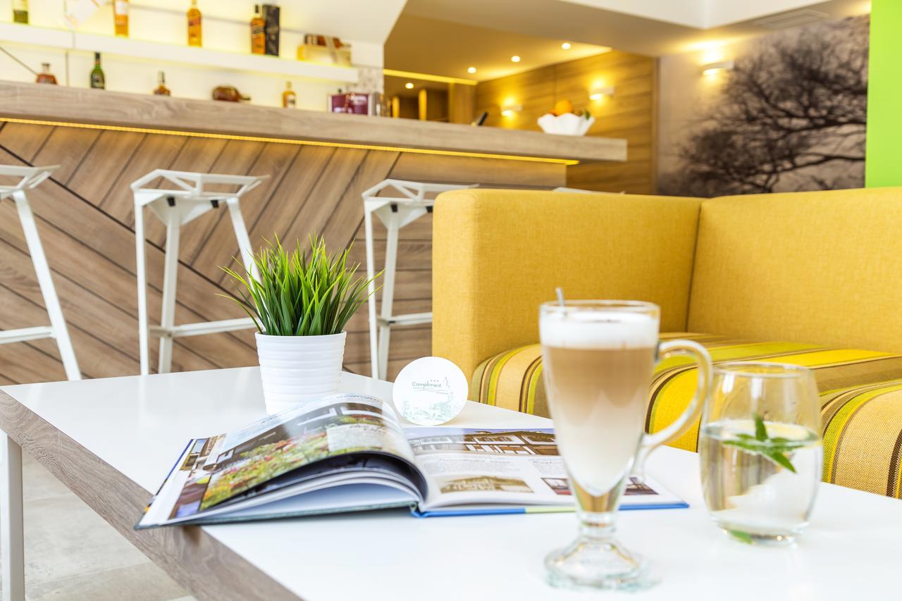 Hotel Compliment Tryavna Esterno foto