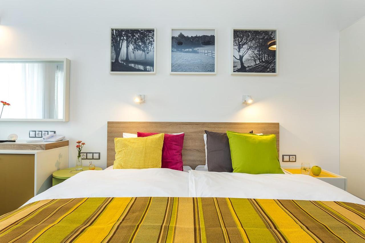 Hotel Compliment Tryavna Esterno foto